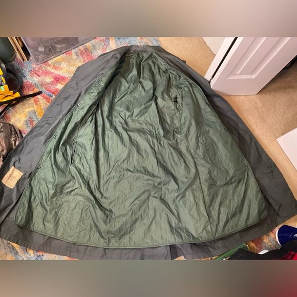 VTG MENS ARMY GREEN COTTON NYLON RAIN TRENCH COAT SZ M - Picture 8 of 16